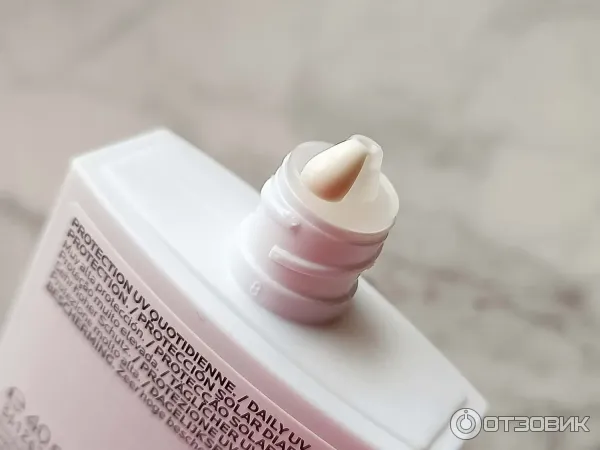Легкий солнцезащитный флюид для лица La Roche-Posay Anthelios Uvair SPF50 PA