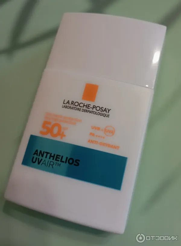 Легкий солнцезащитный флюид для лица La Roche-Posay Anthelios Uvair SPF50 PA