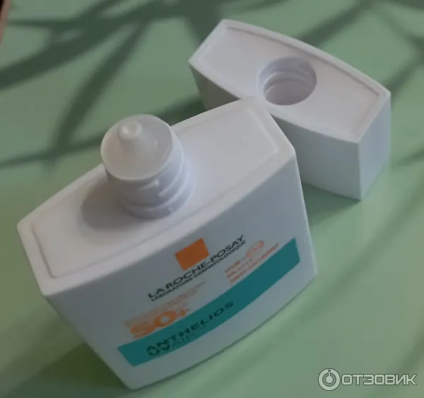Легкий солнцезащитный флюид для лица La Roche-Posay Anthelios Uvair SPF50 PA