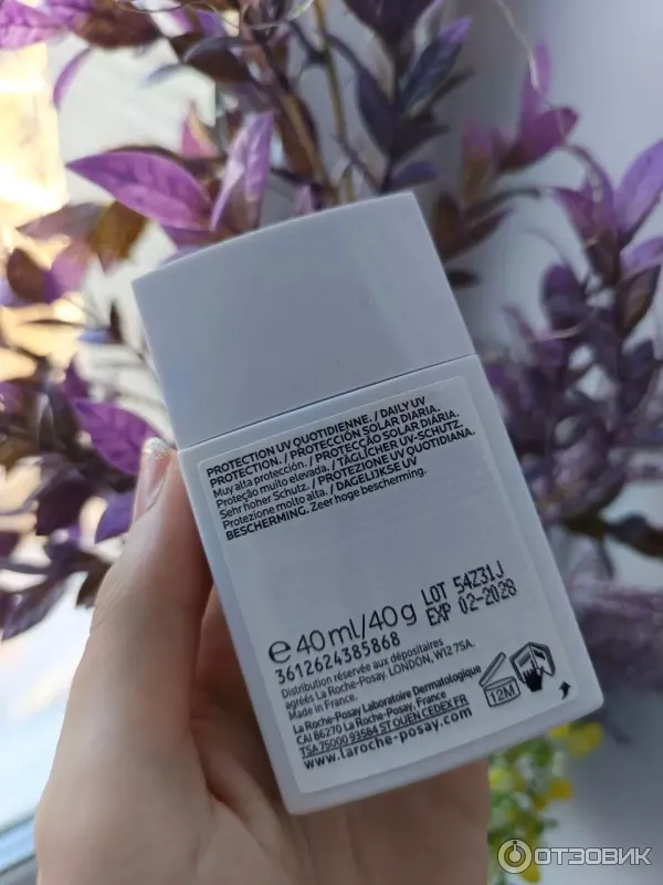 Легкий солнцезащитный флюид для лица La Roche-Posay Anthelios Uvair SPF50PA фото