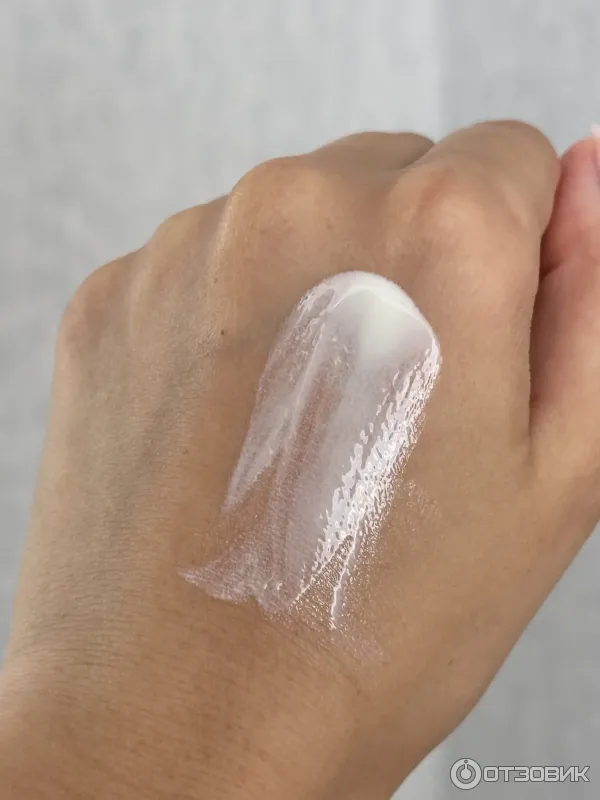 ANTHELIOS UVAIR Легкий солнцезащитный флюид для лица SPF50 PA. Бренд LA ROCHE-POSAY.
