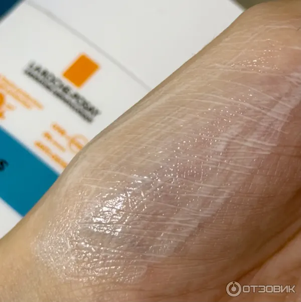 Легкий солнцезащитный флюид для лица La Roche-Posay Anthelios Uvair SPF50PA фото