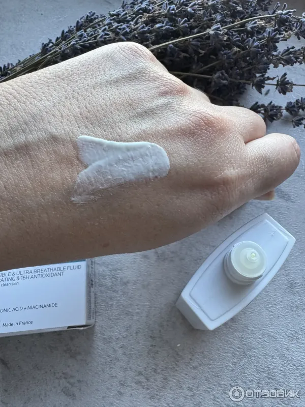 Легкий солнцезащитный флюид для лица La Roche-Posay Anthelios Uvair SPF50PA фото
