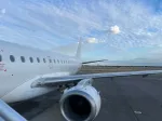 Самолет Embraer ERJ-190 фото