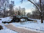 Скульптура в Петропавловской крепости на Заячьем острове (Россия, Санкт-Петербург) фото