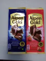 Шоколад Alpen Gold "Чернично-йогуртовой начинкой" фото