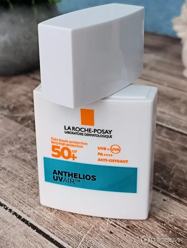 Легкий солнцезащитный флюид для лица La Roche-Posay Anthelios Uvair SPF50PA фото