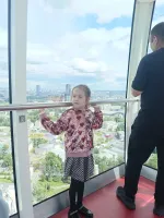 Колесо обозрения "Солнце Москвы" на территории ВДНХ (Россия, Москва) фото